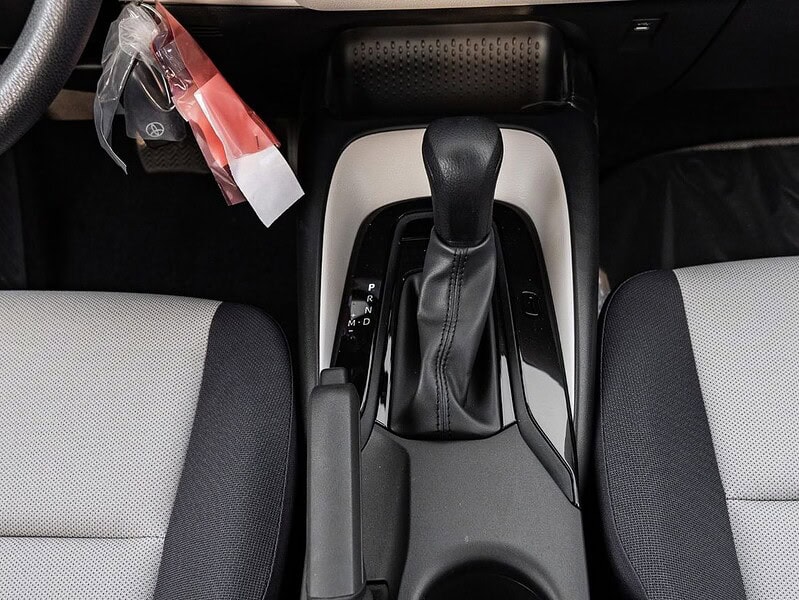 Toyota Corolla 2025 Toyota Corolla XLI 1.6L AT Petrol White Beige