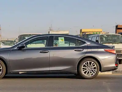 Lexus ES300h 2025 Lexus ES300h 2.5L AT Hybrid Grey Tan Sedan