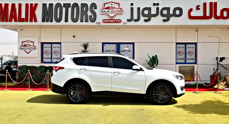 2023 Jetour X70 Comfort 4 Cylinder Engine GCC Specs White Black