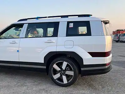 Hyundai Santa Fe 2025 Hyundai Santa Fe 2.5L AT Petrol 4x2 White Tan