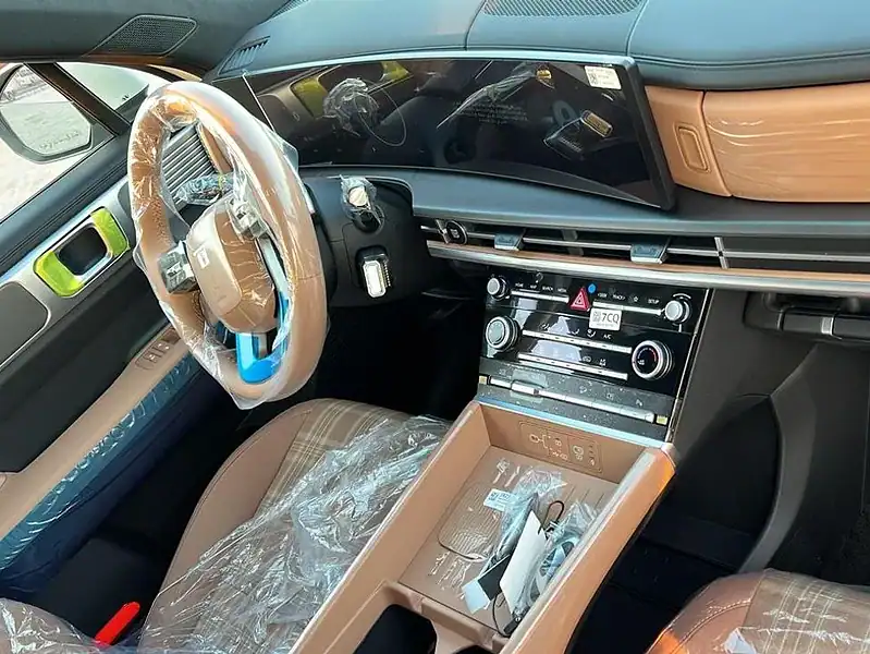 Hyundai Santa Fe 2025 Hyundai Santa Fe 2.5L AT Petrol 4x2 White Tan