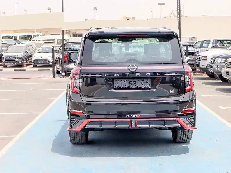 Nissan Patrol 2026 Nissan Patrol NISMO 3.5L Twin-Turbo Black Red
