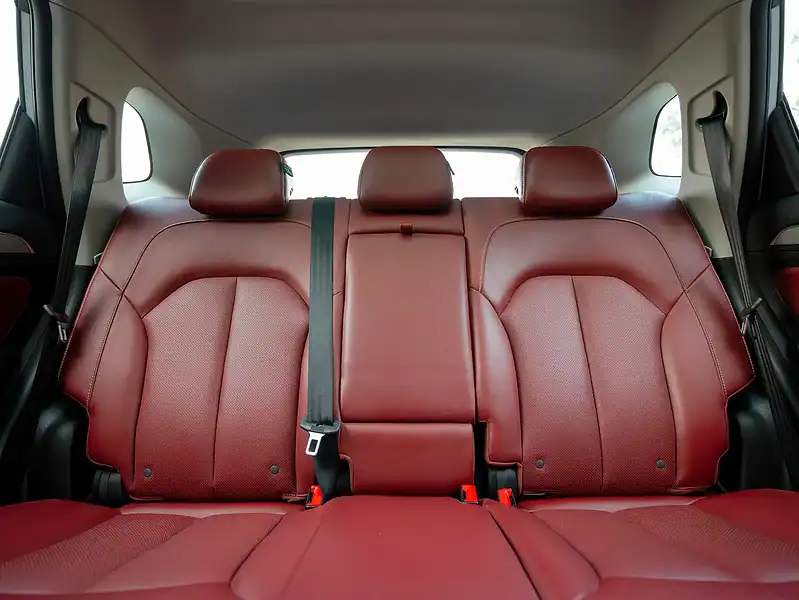 2022 MG RX5 Luxury 4 Cylinder Engine Silver Brown GCC Specs AWD