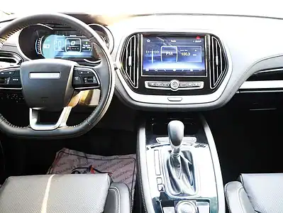 2023 Jetour X70 Comfort 4 Cylinder Engine GCC Specs White Black