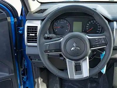 Mitsubishi L200 2025 Mitsubishi L200 2.4L MT Petrol Blue Black