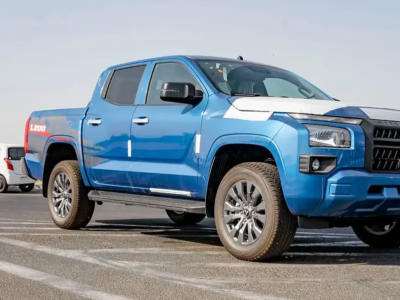 Mitsubishi L200 2025 Mitsubishi L200 2.4L MT Petrol Blue Black