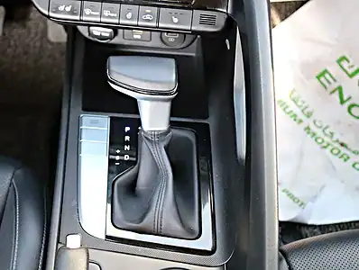 2021 Hyundai Avante Smart 4 Cylinder Engine White Black Sedan