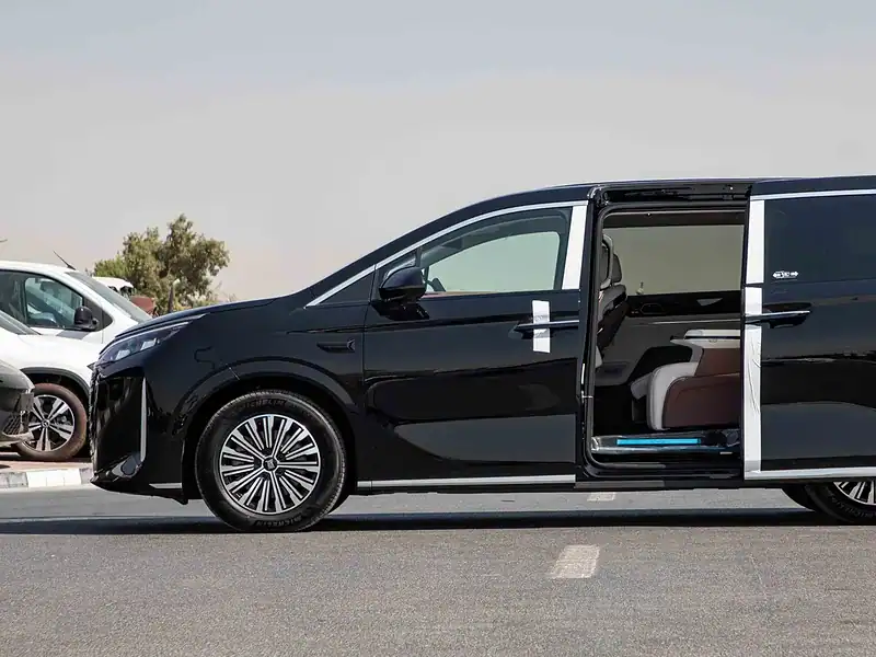 2025 BYD Xia DM-I 180KM EXELLENCE EDITION Hybrid Van Black Beige