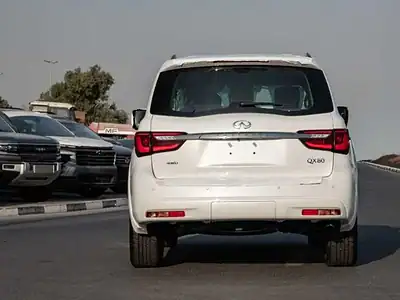 2025 Infiniti QX80 5.6 litre V8 Engine Petrol GCC Spec 0KM White Tan