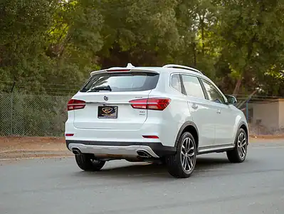 2023 MG RX5 Luxury 4 Cylinder Engine GCC Specs White Red AWD