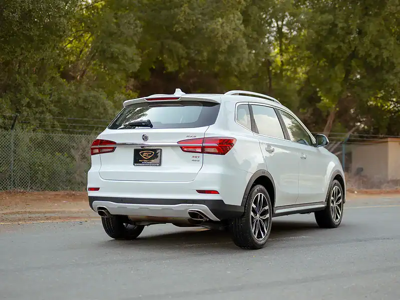 2023 MG RX5 Luxury 4 Cylinder Engine GCC Specs White Red AWD