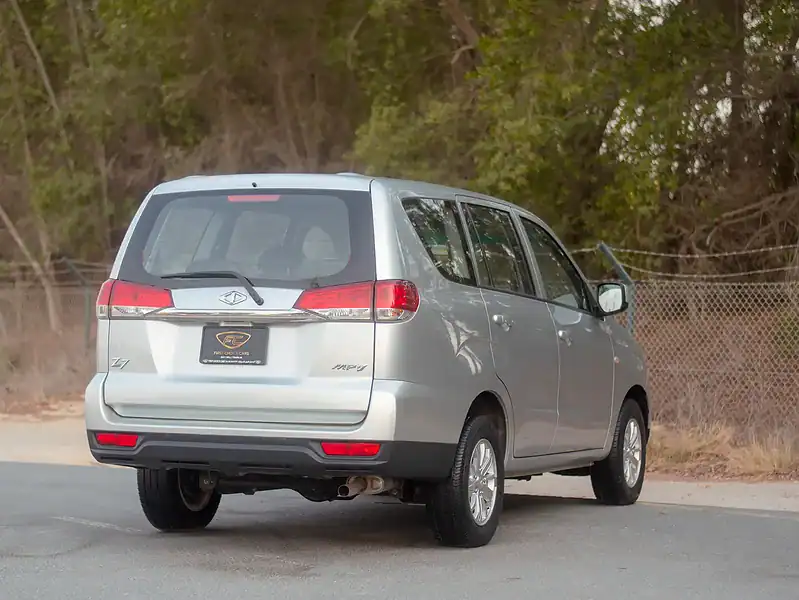 2020 CMC Z7 Standard 4 Cylinder Engine FWD GCC Specs Grey Black