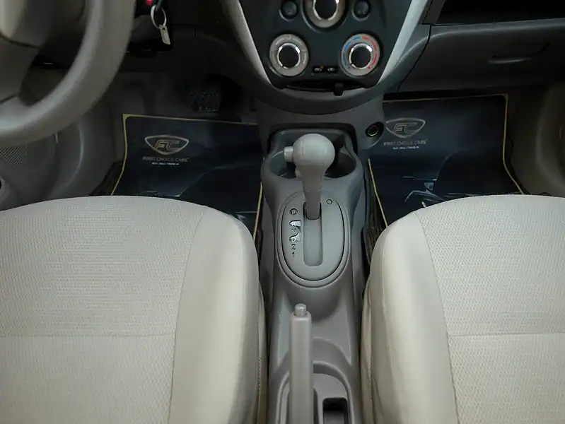 2024 Nissan Sunny SV 4 Cylinders Engine White Beige GCC Specs FWD