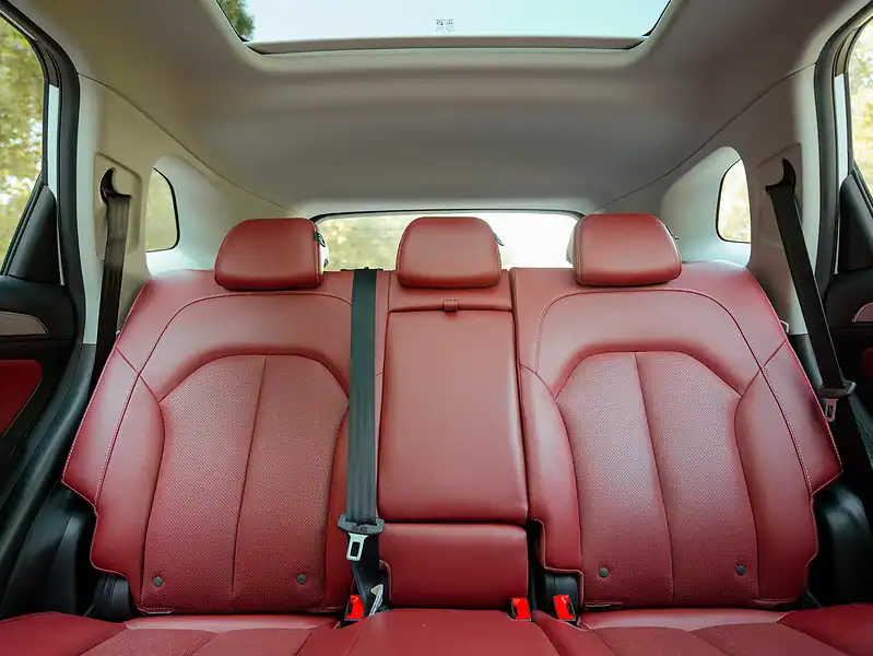 2023 MG RX5 Luxury 4 Cylinder Engine GCC Specs White Red AWD