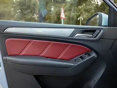 2022 MG RX5 Luxury 4 Cylinder Engine Silver Brown GCC Specs AWD