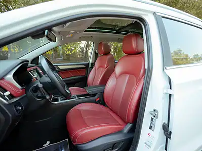 2023 MG RX5 Luxury 4 Cylinder Engine GCC Specs White Red AWD