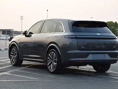 2023 Li Auto L7 Luxury 1.5L SUV Plug-In Hybrid Grey Tan Dual-Motor