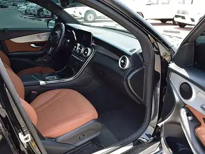 2021 Mercedes-Benz GLC 300 2.0L 4 Cylinder Petrol Automatic Black Tan