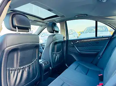 2006 Mercedes-Benz C-Class C230 V6 CLEAN CAR and Neat White Black