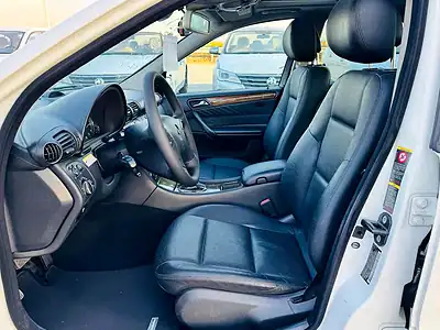 2006 Mercedes-Benz C-Class C230 V6 CLEAN CAR and Neat White Black