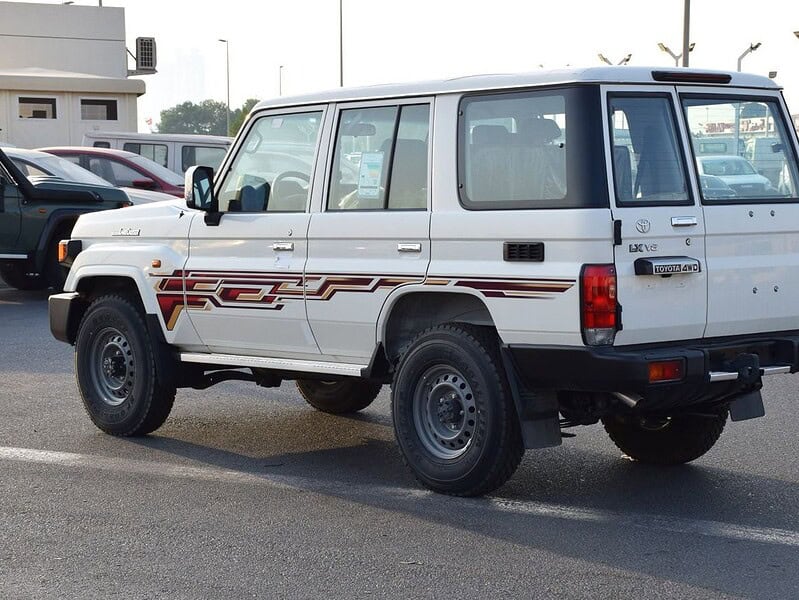2025 Toyota Land Cruiser LC 78 HARDTOP White Brown Manual