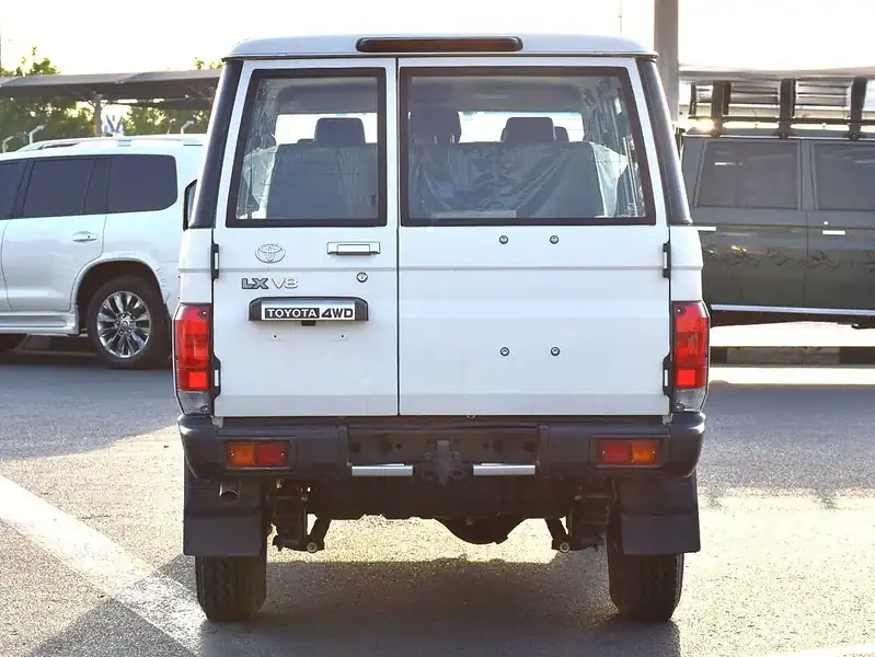 2025 Toyota Land Cruiser LC 78 HARDTOP White Brown Manual