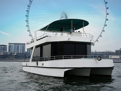 Castle Yacht Charter 70 FT