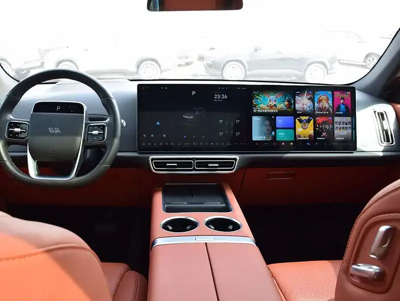 2023 Li Auto L7 Luxury 1.5L SUV Plug-In Hybrid Grey Tan Dual-Motor