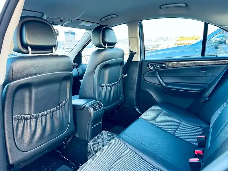 2006 Mercedes-Benz C-Class C280 V6 SUPER CLEAN CAR White Black