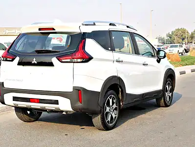 2023 Mitsubishi Xpander Cross Other GCC SPECS Perfect Condition White Black