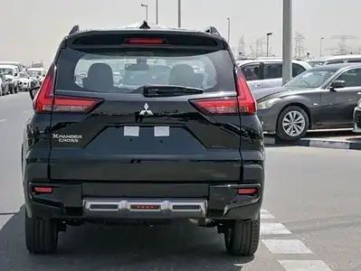 2025 Mitsubishi Xpander Cross 1.5L AT FWD Petrol Black Black GCC Specs