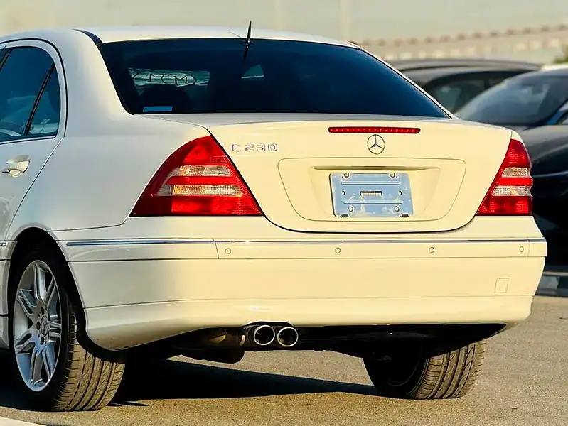 2006 Mercedes-Benz C-Class C230 V6 CLEAN CAR and Neat White Black
