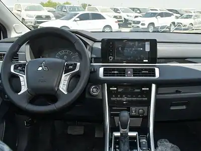 2025 Mitsubishi XpanderCross 1.5L A/T FWD Petrol White Black GCC Specs