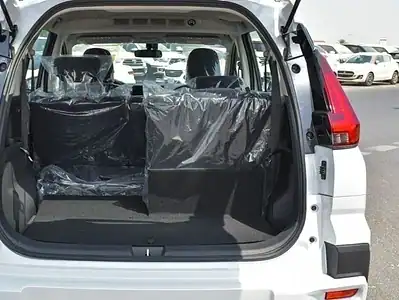 2025 Mitsubishi XpanderCross 1.5L A/T FWD Petrol White Black GCC Specs