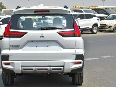 2025 Mitsubishi XpanderCross 1.5L A/T FWD Petrol White Black GCC Specs