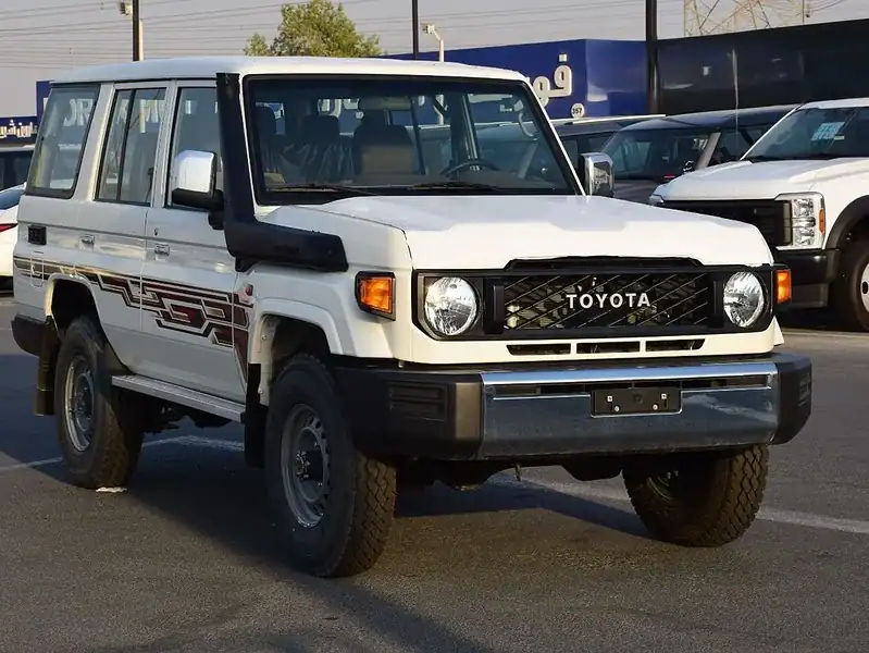 2025 Toyota Land Cruiser LC 78 HARDTOP White Brown Manual
