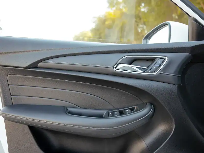 2022 MG 5 Comfort 4 Cylinders Engine Grey White GCC Specs FWD