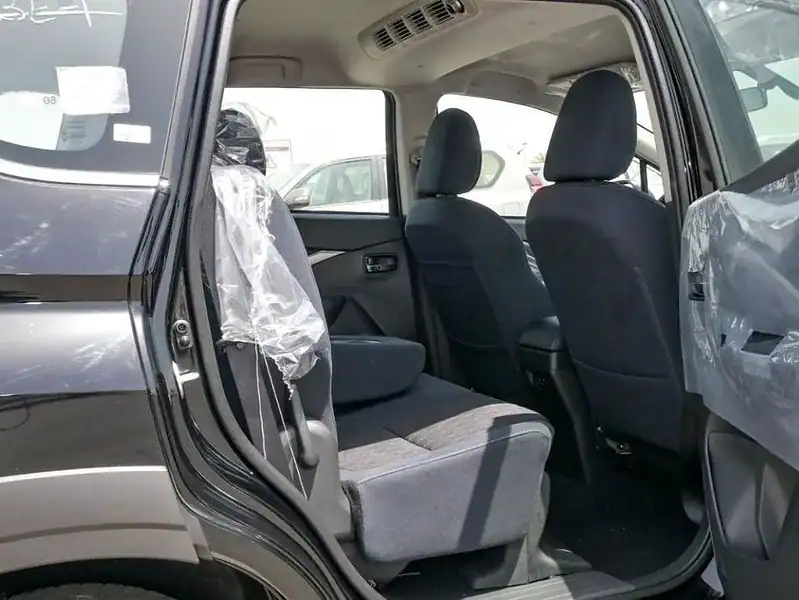 2025 Mitsubishi Xpander Cross 1.5L AT FWD Petrol Black Black GCC Specs