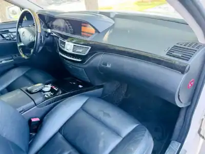 2012 Mercedes-Benz S-Class S 350 Neat and Clean Car White Black