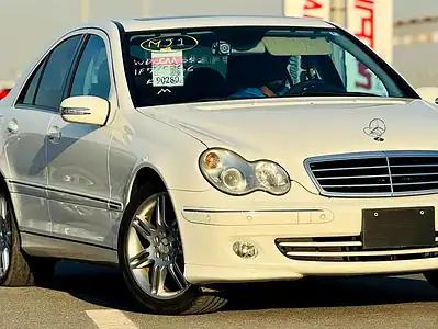 2006 Mercedes-Benz C-Class C230 V6 CLEAN CAR and Neat White Black
