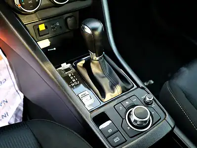 2020 Mazda CX-3 Standard GCC SPECS Clean Title Perfect Condition White Black