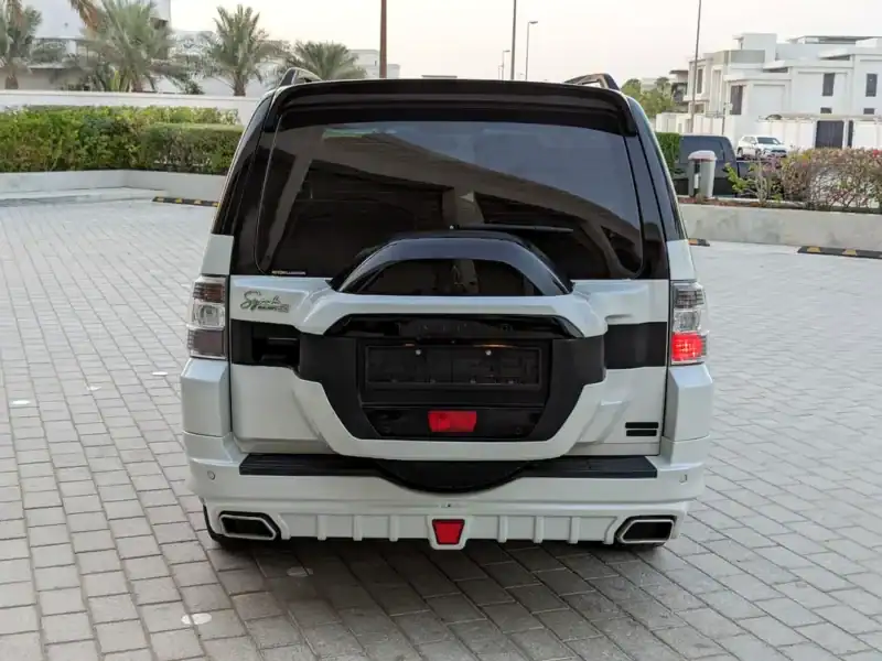 2020 Mitsubishi Pajero Signature Edition GCC IN EXCELLENT CONDITION White Black