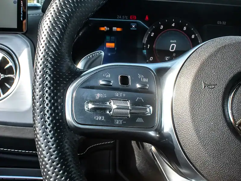 2022 Mercedes-Benz G-Class G 63 AMG 4.0 litre V8 Bi-Turbo Blue Beige