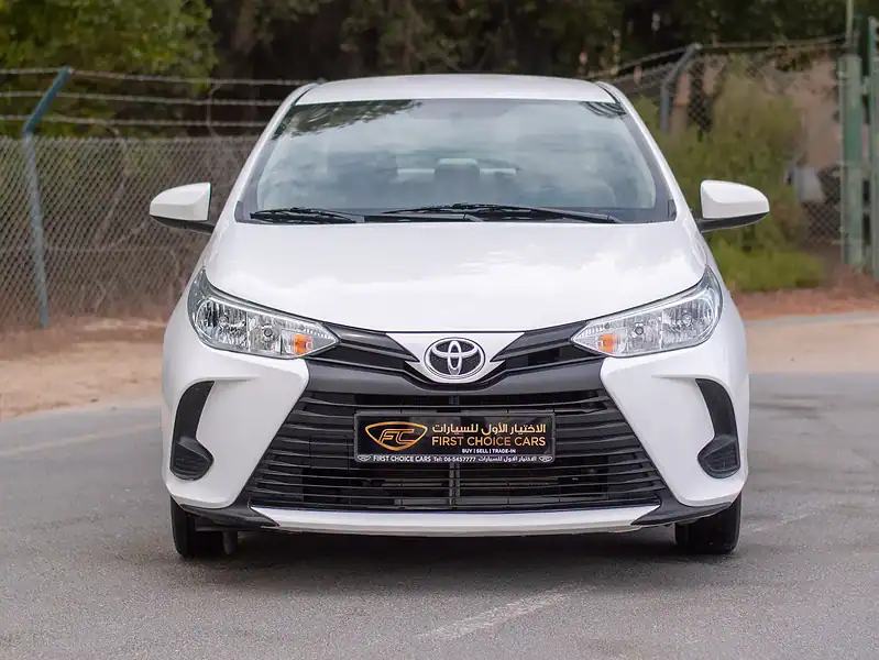 2022 Toyota Yaris E 4 Cylinders Engine White Beige GCC Specs FWD