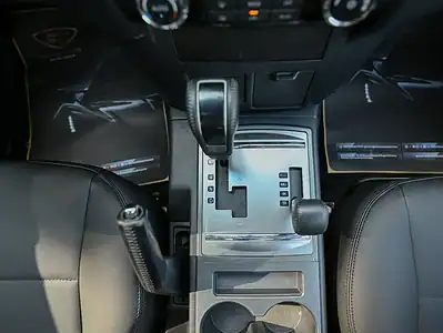 2022 Mitsubishi Pajero GLS 6 Cylinders Engine White Black GCC Specs 4WD