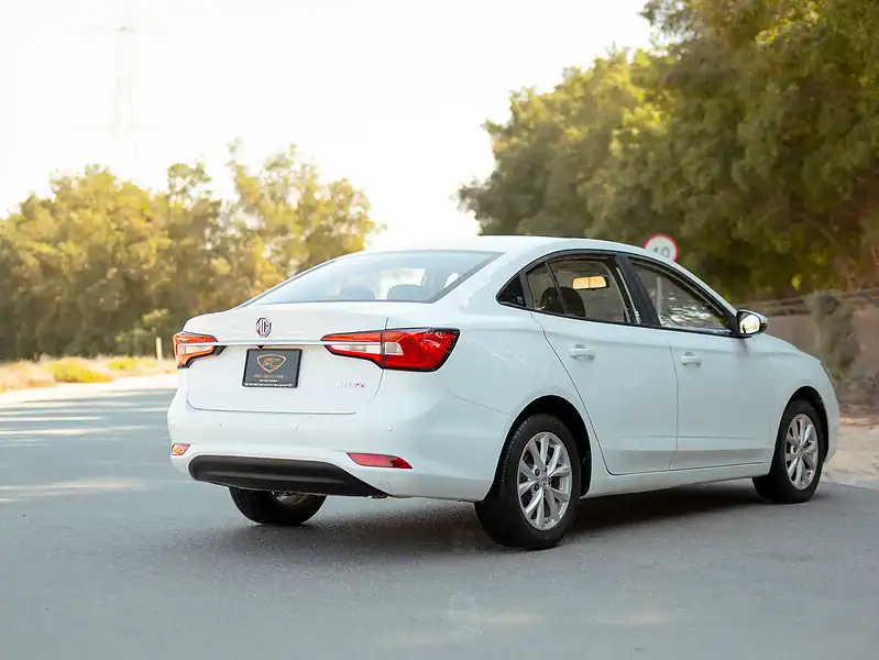 2022 MG 5 Comfort 4 Cylinders Engine Grey White GCC Specs FWD