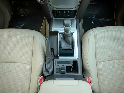 2022 Toyota Prado GXR 6 Cylinders Engine White Beige GCC Specs 4WD