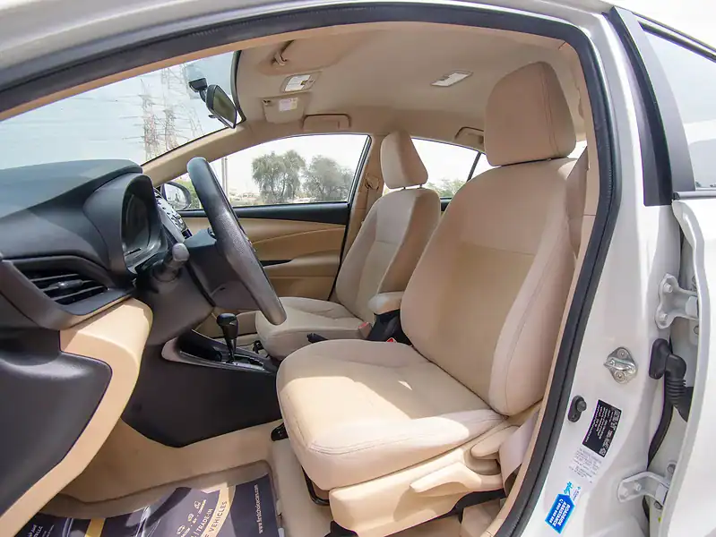 2022 Toyota Yaris E 4 Cylinders Engine White Beige GCC Specs FWD