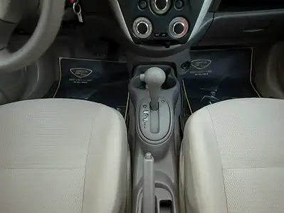 2024 Nissan Sunny SV 4 Cylinders Engine White Beige GCC Specs FWD