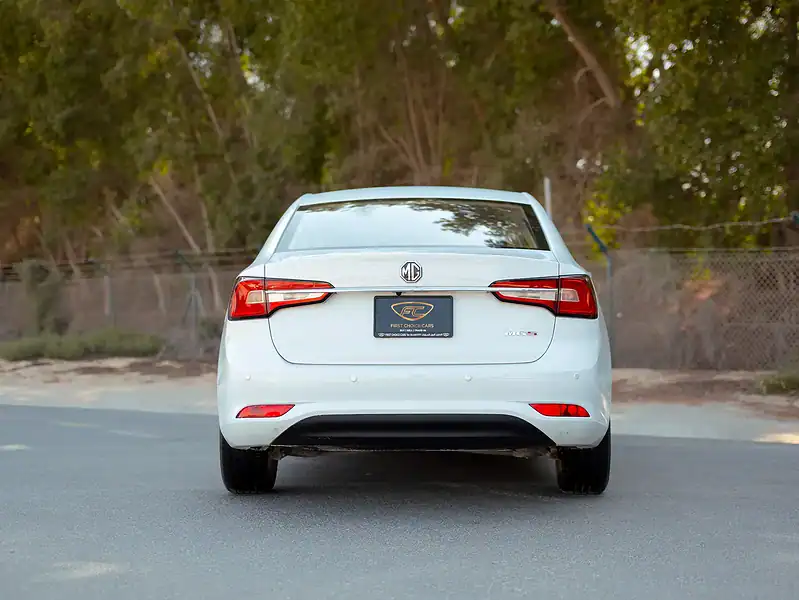 2022 MG 5 Comfort 4 Cylinders Engine Grey White GCC Specs FWD